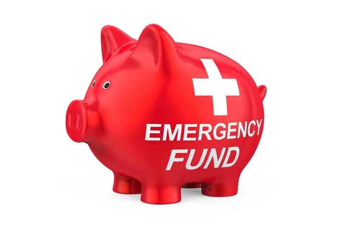 How to Build an Emergency Fund Before 30